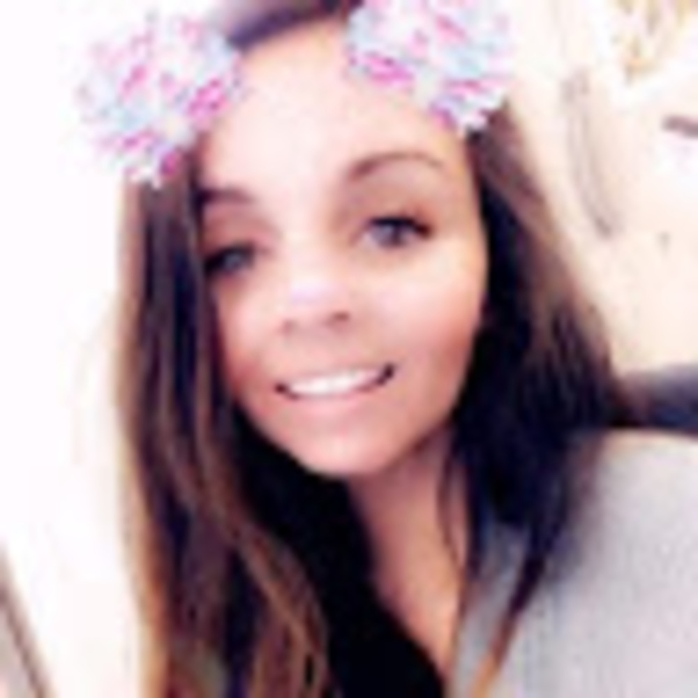 Meet your Posher, Alicia